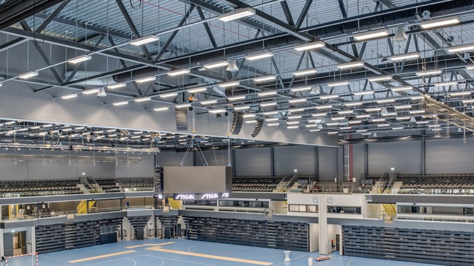 记者：阿根廷全队周四启程前往安哥拉，梅西届时将首发出战