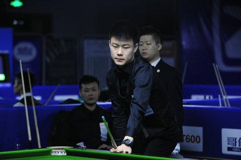 粉丝早已遍 粉丝早已遍