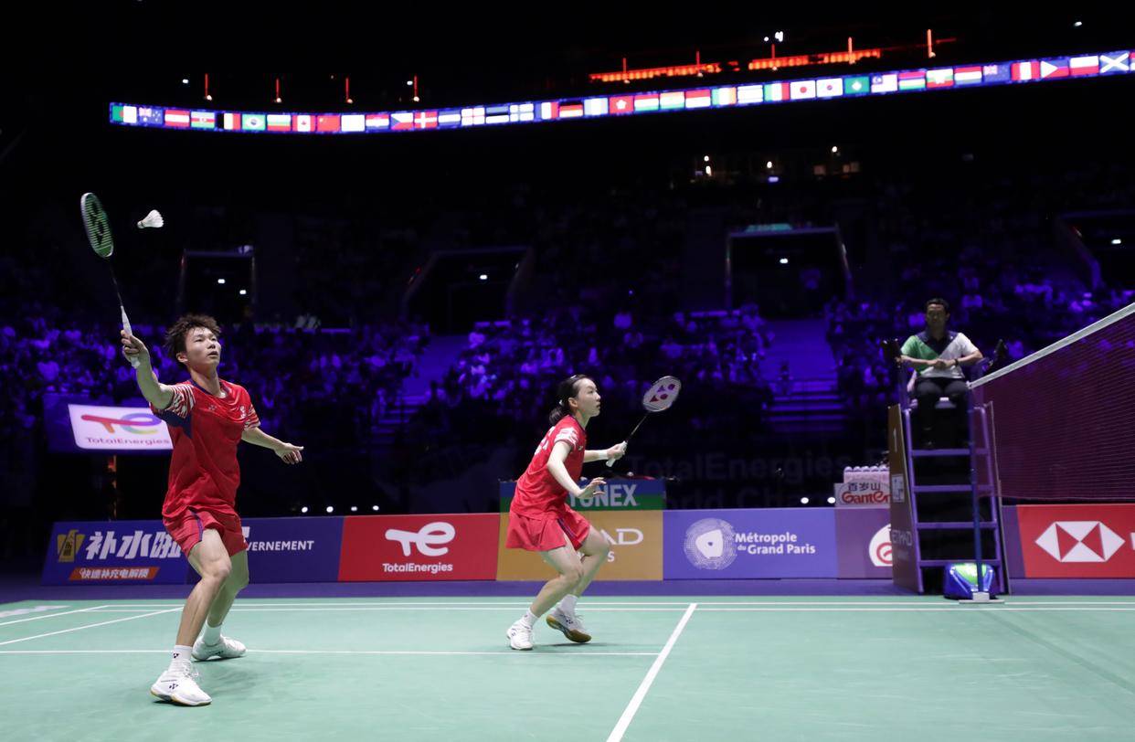 得天独厚的 得天独厚的