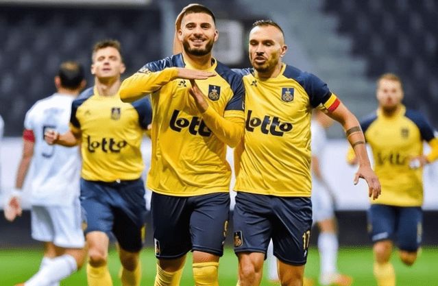 两队都需要 两队都需要